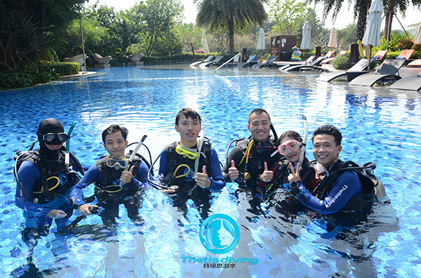 12/12正式上線！PADI 最新課程【休閑潛水員Resort Diver】 丨 一天拿證，潛遍全球
